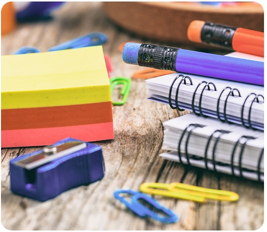 envato_0000_school-supplies-on-wooden-background-2024-12-07-22-31-07-utc