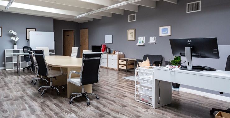 Inside of an office utilizing light colors